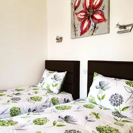 Апартаменты Sunshine Court 7 *